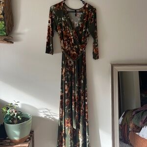 Women’s maxi dress